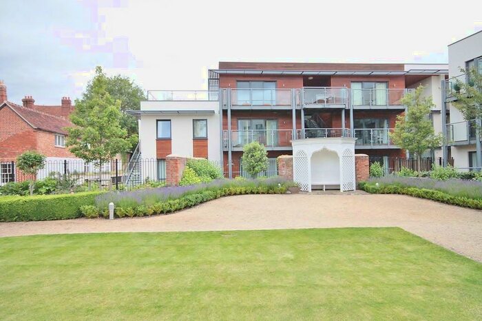 2 Bedroom Apartment To Rent In The Old Goal - Abingdon, OX14