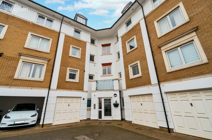 3 Bedroom Flat To Rent In The Strand, Brighton Marina Village, Brighton, East Sussex, BN2
