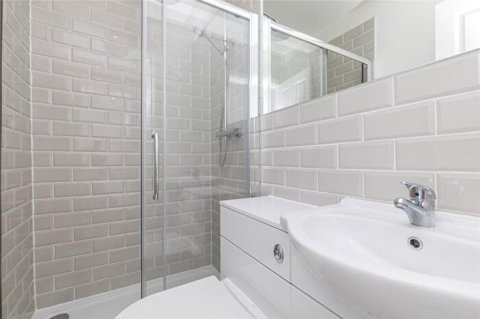 5 Bedroom House Of Multiple Occupation To Rent In Elm Grove, Brighton, BN2