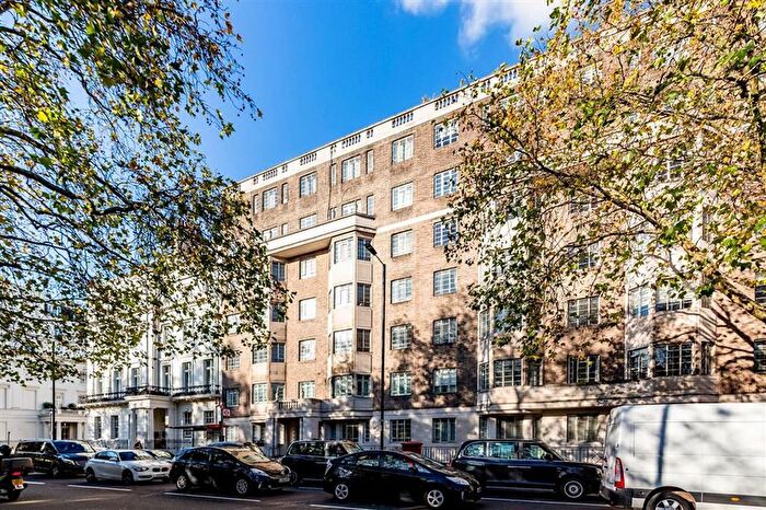 2 Bedroom Flat To Rent In Hyde Park Place, London, W2