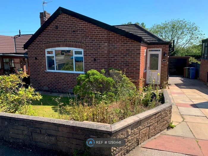 2 Bedroom Bungalow To Rent In Highcroft Road, Romiley, Stockport SK6