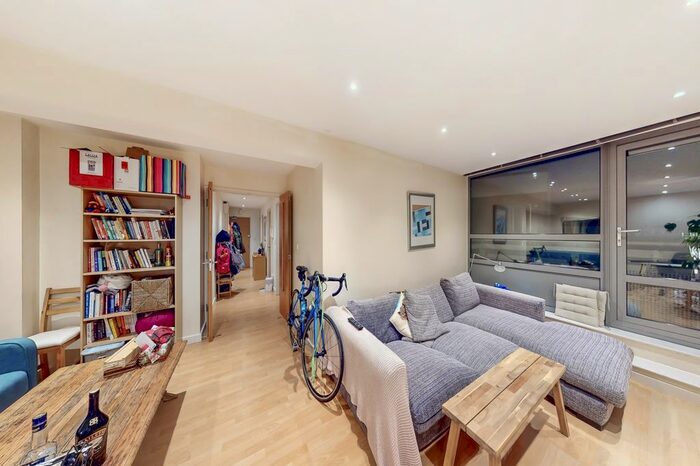 1 Bedroom Flat To Rent In New Park Road, London, SW2