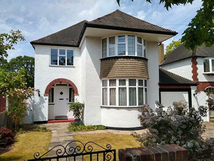 3 Bedroom Detached House For Sale In Holmwood Road, Cheam, SM2