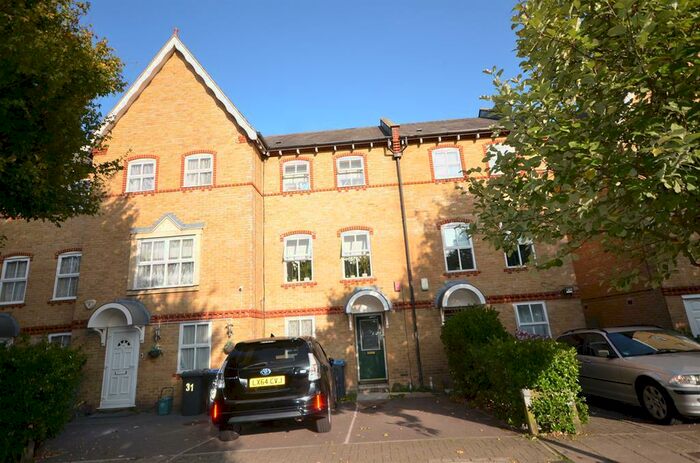 1 Bedroom Flat To Rent In Chamberlayne Avenue, Wembley, Middlesex, HA9