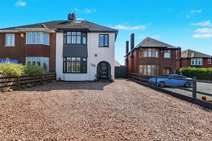 3 Bedroom Semi Detached House For Sale In Bedworth Road, Bulkington, CV12