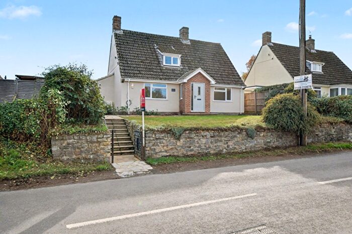 3 Bedroom Bungalow For Sale In Stoke Road, North Curry, Taunton, Somerset, TA3