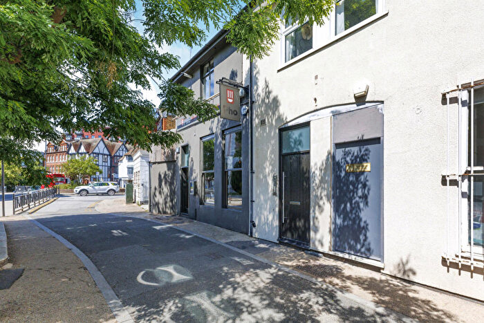1 Bedroom Flat To Rent In Eden Street, Kingston Upon Thames, KT1
