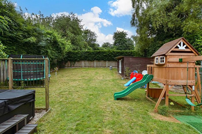 4 Bedroom Detached House For Sale In The Quarries, Boughton Monchelsea, Maidstone, Kent, ME17