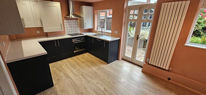 3 Bedroom Terraced House To Rent In Norman Road, Smethwick, B67