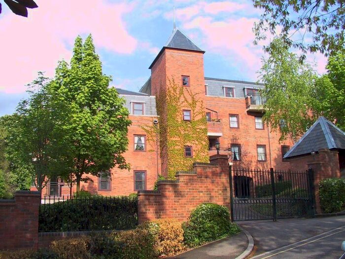 2 Bedroom Flat To Rent In Roxborough Park, Harrow-On-The-Hill, Harrow, HA1