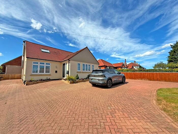 3 Bedroom Detached Bungalow For Sale In Scalby Road, Burniston, YO13