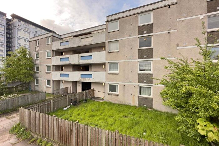 2 Bedroom Flat For Sale In Calder View, Sighthill, Edinburgh, EH11