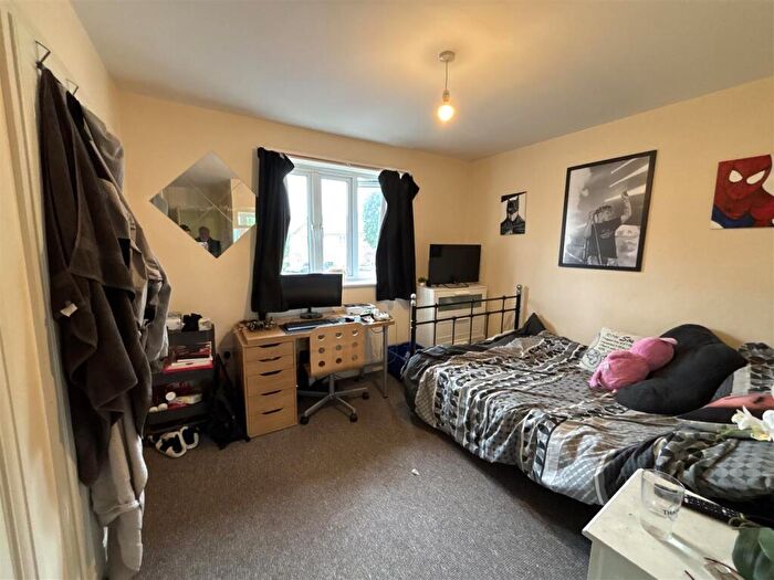 4 Bedroom House To Rent In Cropthorne Road South, Bristol, BS7