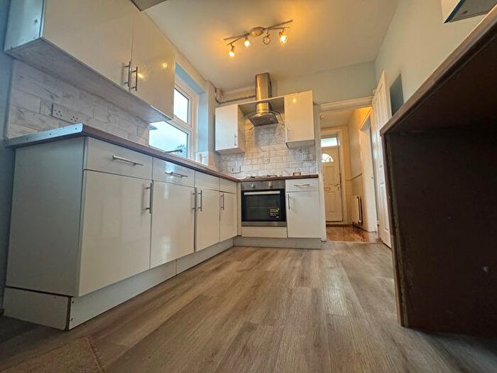 3 Bedroom Semi-Detached House To Rent In Valentine Crescent, Sheffield, S5