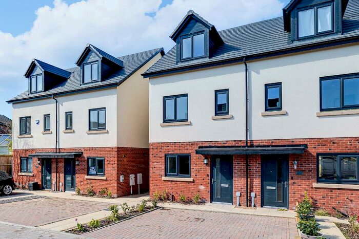 3 Bedroom Semi-Detached House For Sale In Nursery Close, Middlewich, Cheshire, CW10