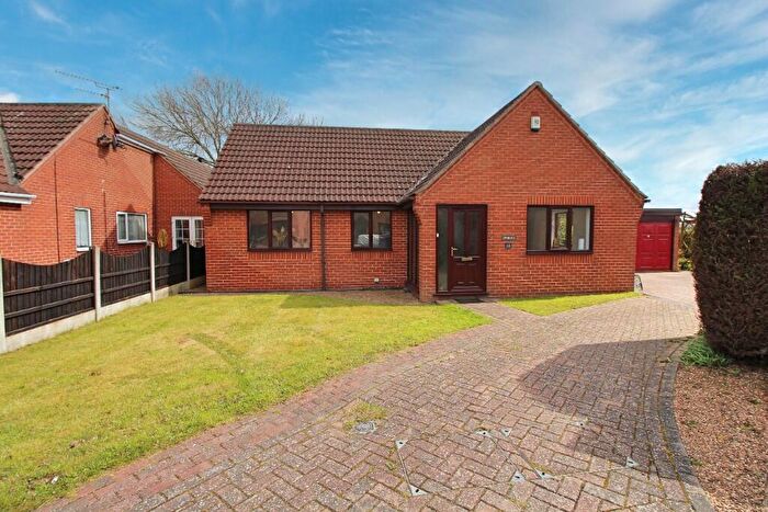 3 Bedroom Bungalow For Sale In Lindrick Court, Retford, Nottinghamshire, DN22