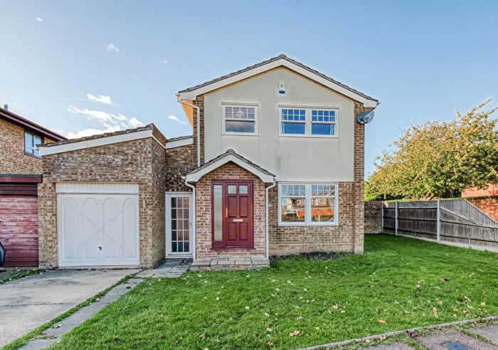 3 Bedroom Detached House For Sale In Penny Lane, Oulton, NR32