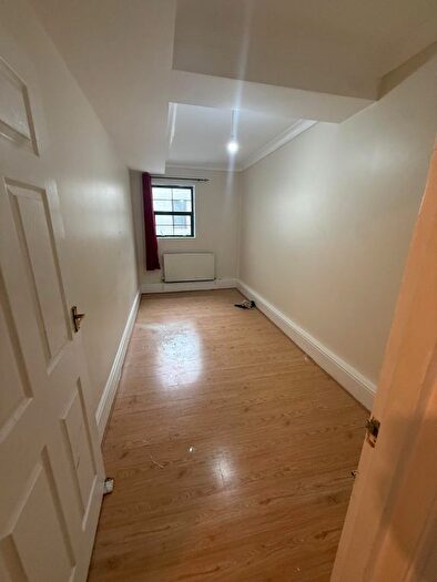 3 Bedroom Flat To Rent In Katherine Road, London, E7