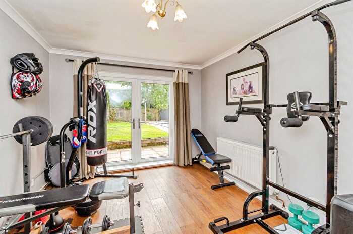 3 Bedroom Detached House For Sale In Cumberland Road, Bilston, WV14