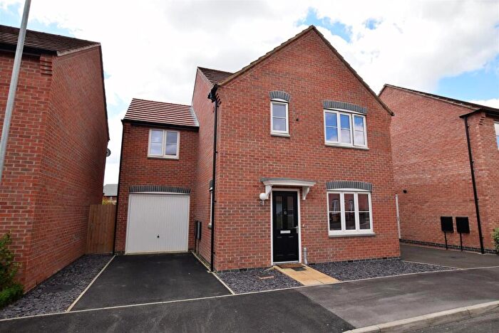 4 Bedroom Detached House For Sale In Prince George Avenue, Oakham, LE15