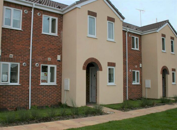 2 Bedroom Flat To Rent In Camberley Mews, Farrington Road, Wolverhampton, WV4