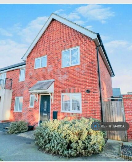 3 Bedroom Semi-Detached House To Rent In Lower Lodge Avenue, Rugby, CV21