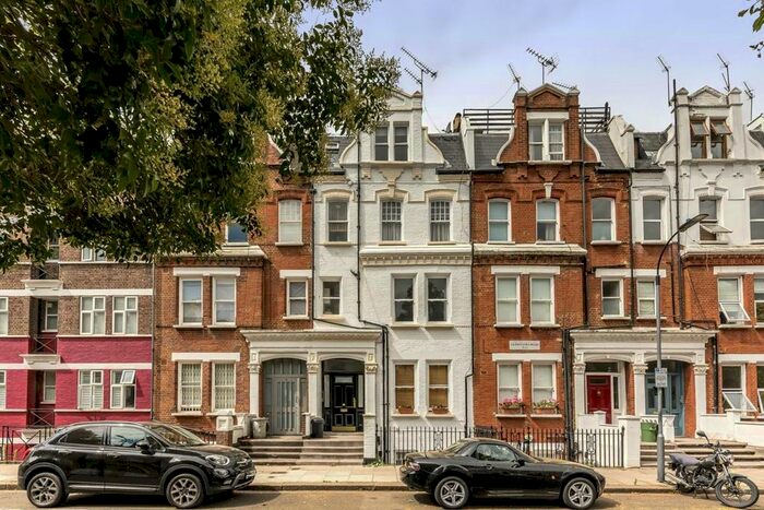 2 Bedroom Flat To Rent In Gledstanes Road, London, W14