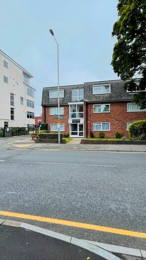 1 Bedroom Flat To Rent In Pembroke Road, Ruislip, HA4