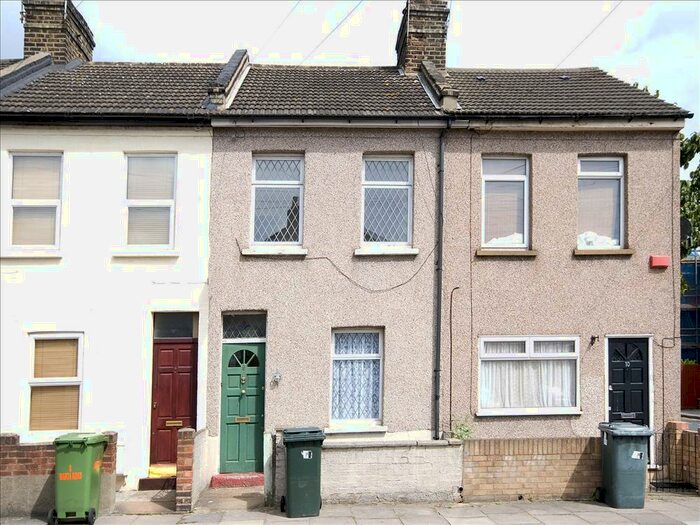 2 Bedroom Terraced House To Rent In Martha Road, Stratford, London, E15