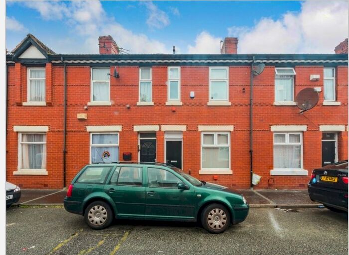 3 Bedroom House To Rent In Mackenzie Road, Salford, M7