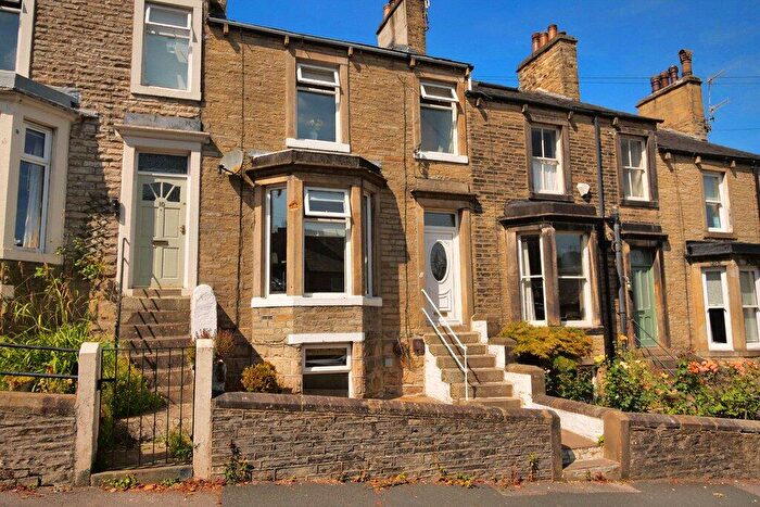 3 Bedroom Terraced House For Sale In Belgrave Street, Skipton, BD23