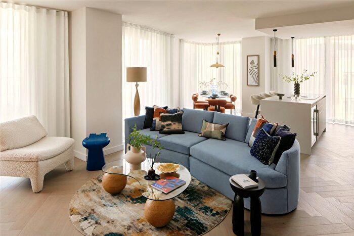 3 Bedroom Flat For Sale In Triptych Place, London, SE1