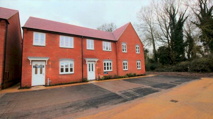 3 Bedroom Semi-Detached House To Rent In Bedroom Semi-Detached House, Eagle Drive, Chellaston, DE73