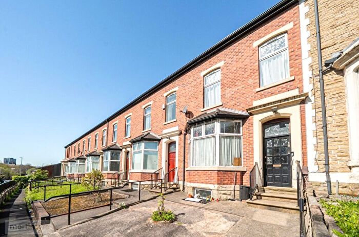3 Bedroom Terraced House For Sale In Whalley New Road, Blackburn, Lancashire, BB1