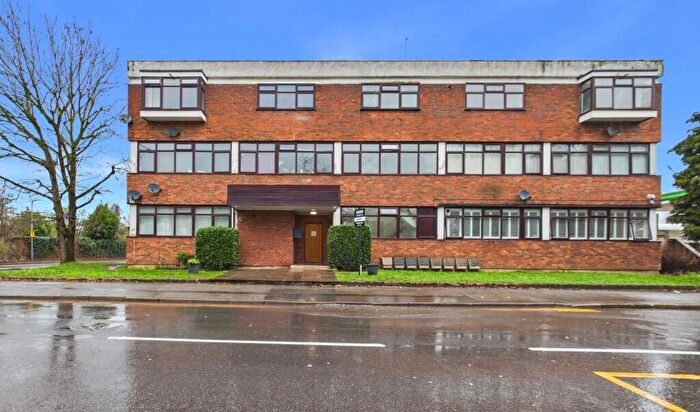 1 Bedroom Apartment For Sale In Breakspear Road, Ruislip, Middlesex, HA4