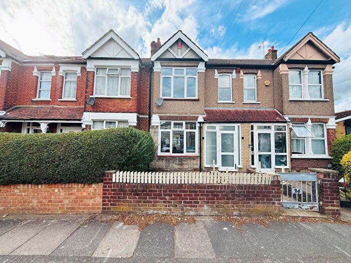 2 Bedroom Terraced House To Rent In Bushey Road, Hayes, Greater London, UB3