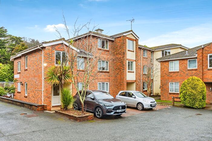 2 Bedroom Flat For Sale In Totnes Road, Paignton, TQ3