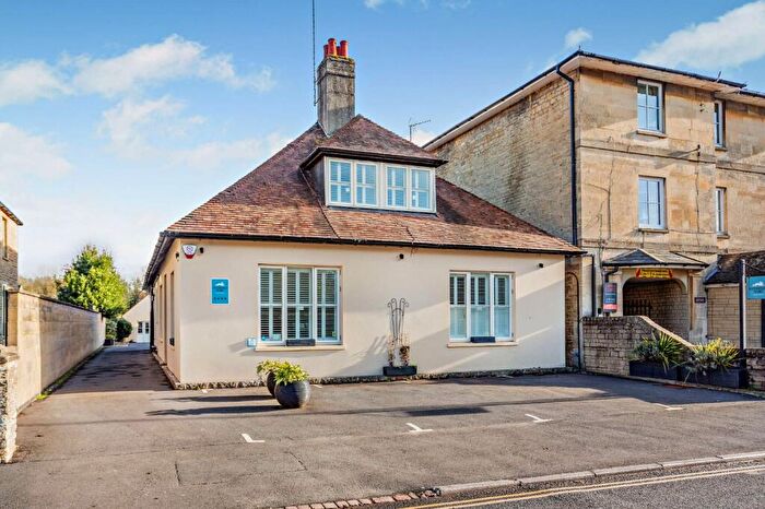 7 Bedroom Bungalow For Sale In Victoria Road, Cirencester, Gloucestershire, GL7