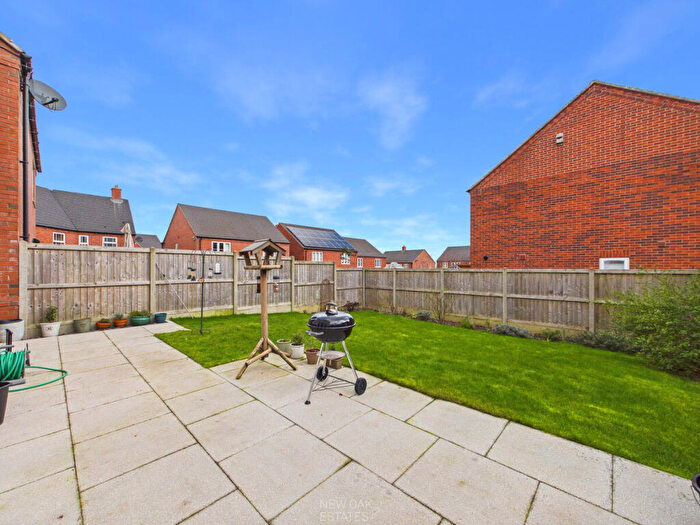 3 Bedroom Detached House For Sale In Brackenfield View, Wessington, DE55