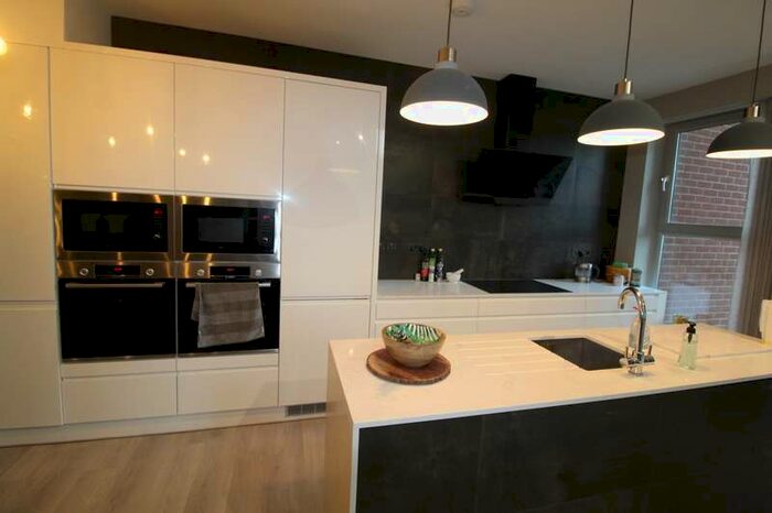 2 Bedroom Flat To Rent In The Cambria Regatta Quay, Key Street, Ipswich, Suffolk, IP4