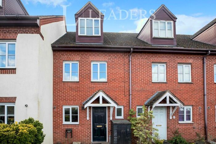 3 Bedroom Town House To Rent In High Street, Desford, Leicester, LE9