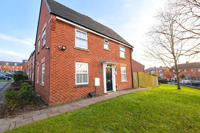 3 Bedroom Detached House For Sale In Andrews Walk, Blackburn, Lancashire, BB2