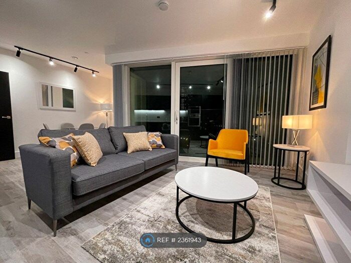 1 Bedroom Flat To Rent In One West Point, London, W3