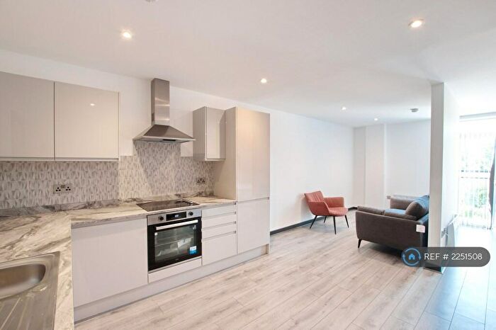 Studio To Rent In Trinity Apartments, Leeds, LS13