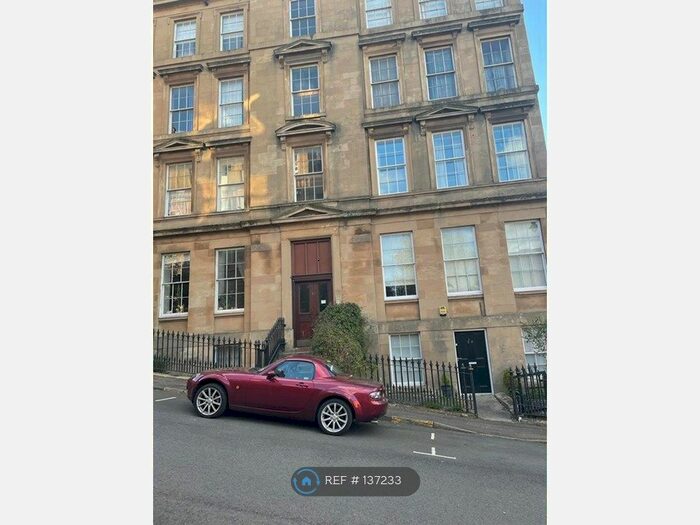 2 Bedroom Flat To Rent In Glasgow, Glasgow, G3
