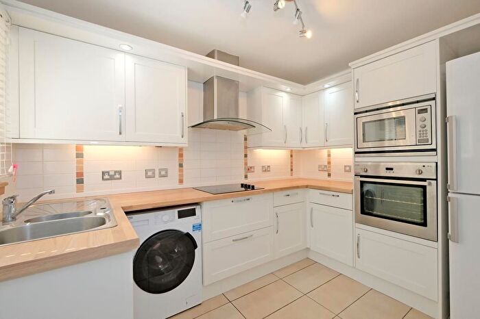 2 Bedroom Flat To Rent In Great Northern Road, Aberdeen, AB24