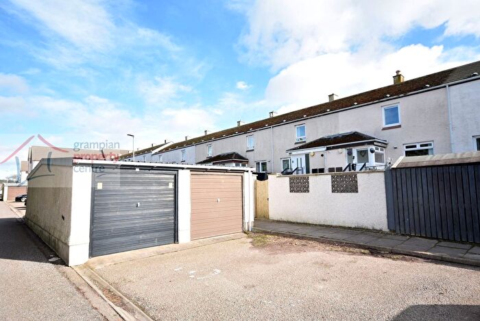 2 Bedroom Terraced House For Sale In Pinefield Crescent, Elgin, IV30