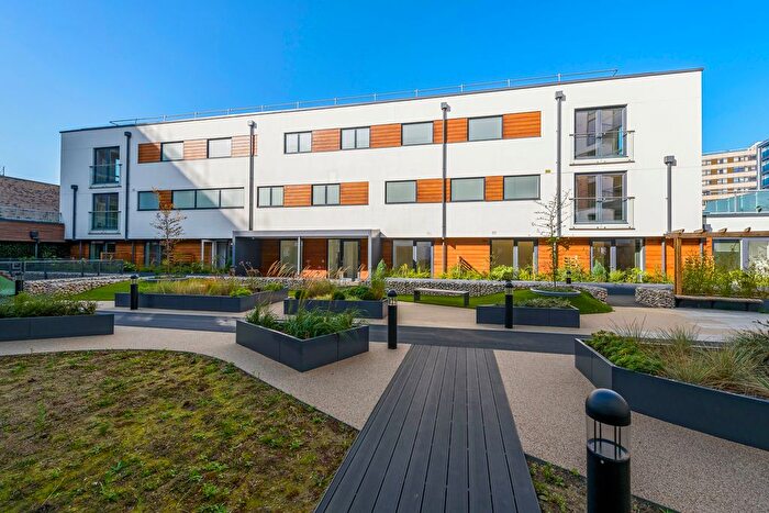 2 Bedroom Flat To Rent In Stylus Place, Hayes, UB3