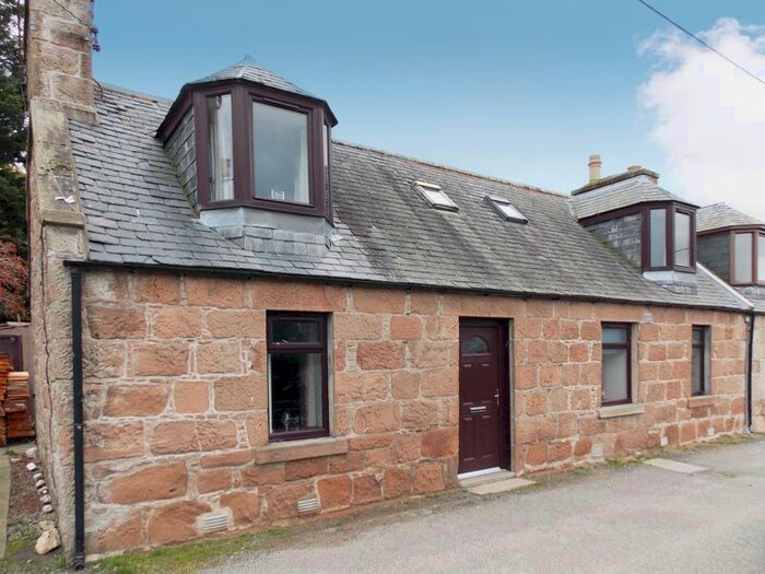3 Bedroom Cottage For Sale In The Square, Lumsden, Huntly AB54