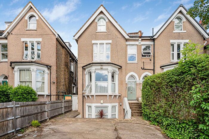 1 Bedroom Flat For Sale In Bedford Hill, Balham, SW12